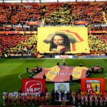 Lens supporters display banner urging Mona Lisa loan move
